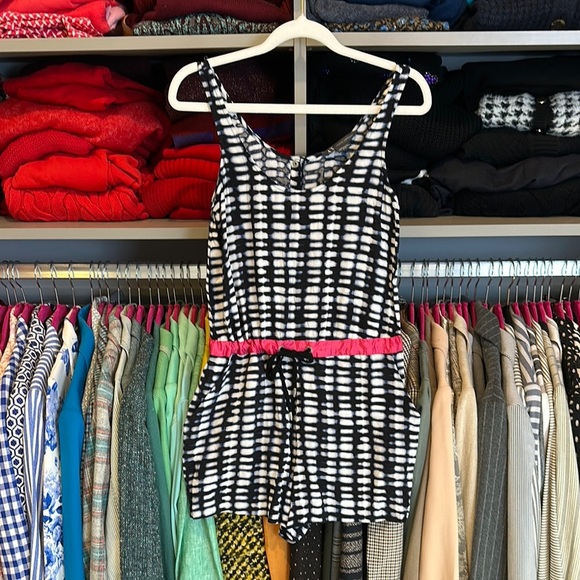 Armani Exchange navy/white/pink print sleeveless 2 pocket romper size XS - Picture 1 of 3